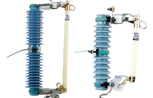 雷爾沃電器有限公司以高壓電器產(chǎn)品作為自己的核心產(chǎn)業(yè)，以產(chǎn)品設(shè)計為主導(dǎo)，主要研發(fā)生產(chǎn)戶內(nèi)外高壓真空斷路器，高壓負(fù)荷開關(guān)，隔離開關(guān)，熔斷器，互感器，避雷器，接地開關(guān)，六氟化硫開關(guān)等產(chǎn)品。產(chǎn)品廣泛應(yīng)用于各等級電網(wǎng)，風(fēng)能發(fā)電廠，太陽能發(fā)電廠，核電，水電等領(lǐng)域。今天雷爾沃作為高壓熔斷器的生產(chǎn)廠家來告訴你：高壓熔斷器型號含義及組成，讓你對高壓熔斷器有個新的認(rèn)識。